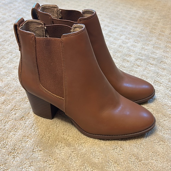 Pure Navy Weller Brown Faux Leather Booties, 9 NWOT - Picture 2 of 6